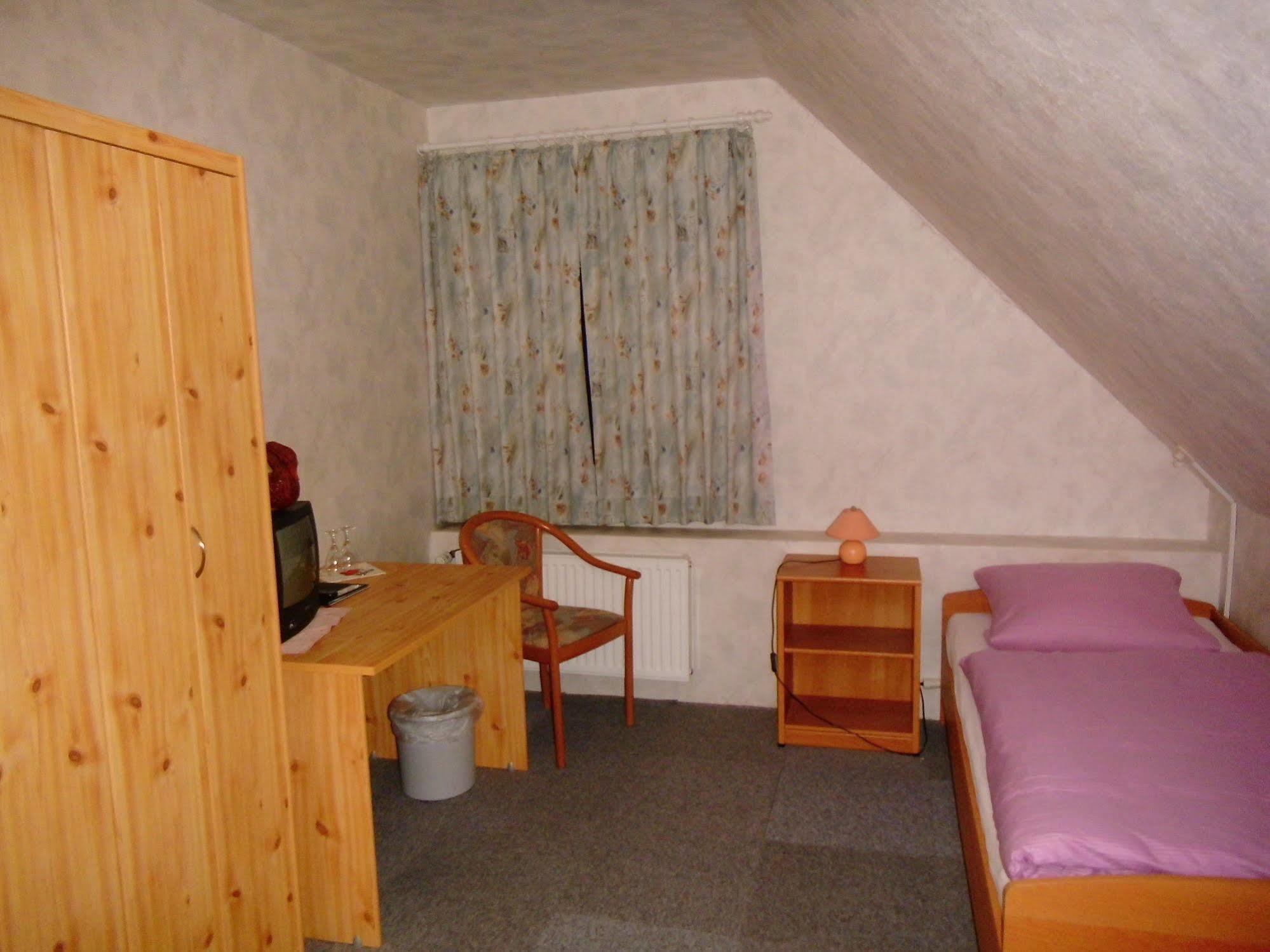 Hotel-Garni "Hof Von Hannover" Wittmund Eksteriør bilde