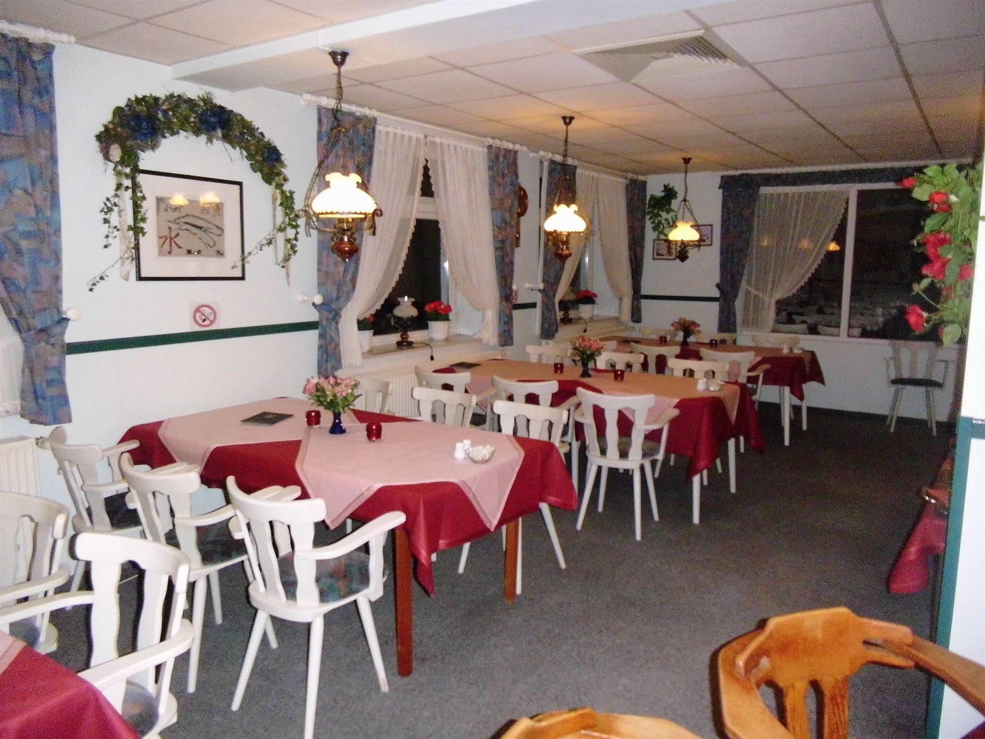 Hotel-Garni "Hof Von Hannover" Wittmund Eksteriør bilde
